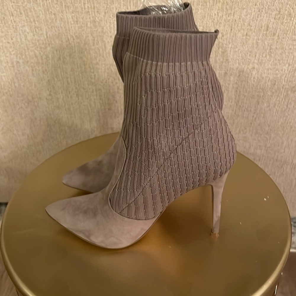 Sweater boots